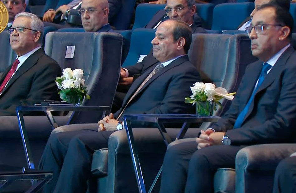 الرئيس السيسي يشهد الجلسة الختامية للمؤتمر الاقتصادى مصر 2022 بالعاصمة الإدارية الجديدة
