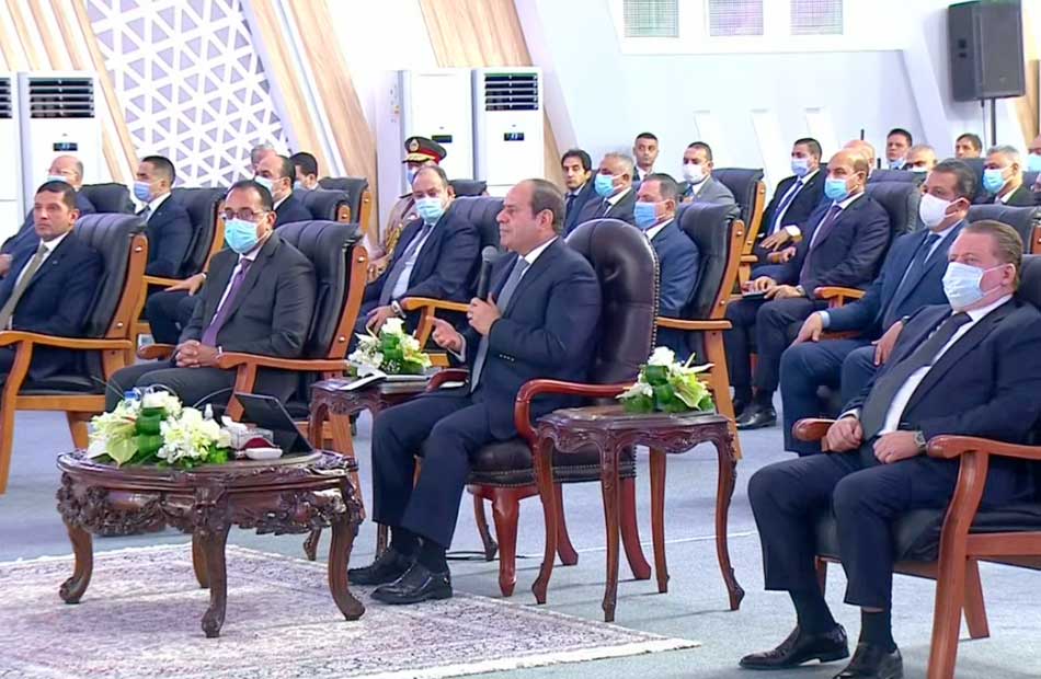 الرئيس السيسي: نستهدف 100 مليار دولار صادرات وهذ الرقم ليس كبيرا بالنسبة لدولة بحجم مصر