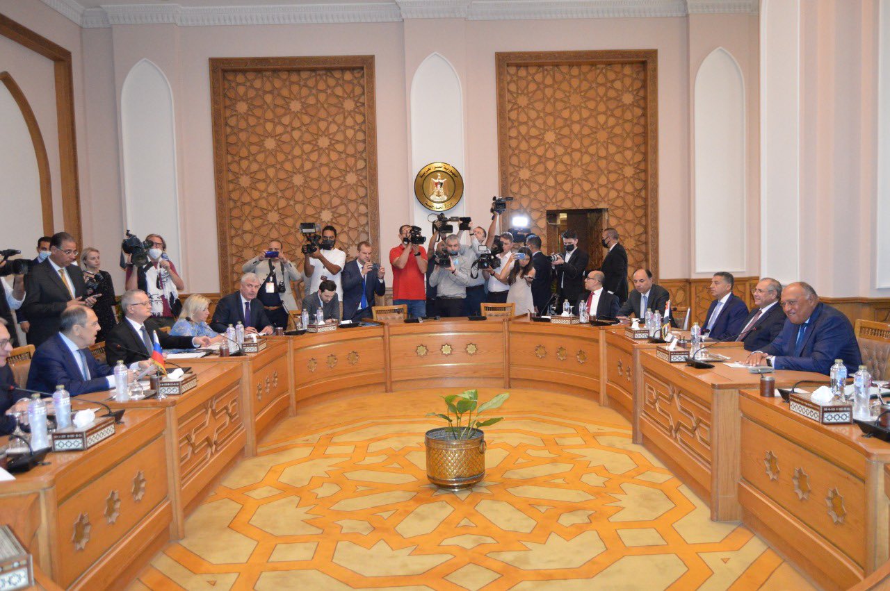 Egypt ,russia foreign affairs ministers  hold the talks between two countries 