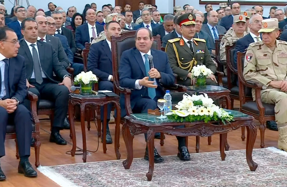 الرئيس السيسي يوجه الحكومة بسرعة الإفراج عن السلع والبضائع بالمواني المصرية